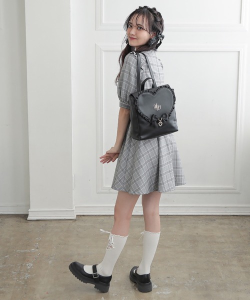 SecretDoor（シークレットドア）の「リュック フリル ハート チャーム