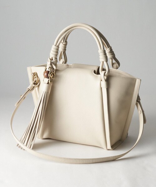 TOFF&LOADSTONE(トフアンドロードストーン)の「タッセルチャーム(キーケース/キーアクセサリー・レディース・キャメル/ホワイト系/ブラック/サックスブルー・00)」の19枚目の写真