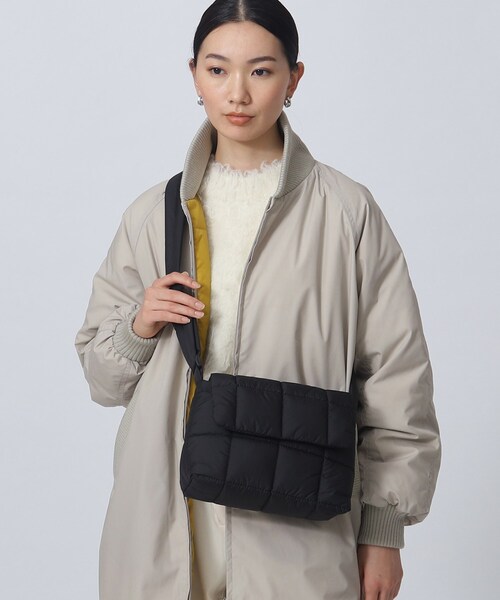 GALLEST（ギャレスト）の「スクエアキルトショルダー（ショルダーバッグ・レディース・ブルー/オフホワイト/ブラック・00）」の4枚目の写真