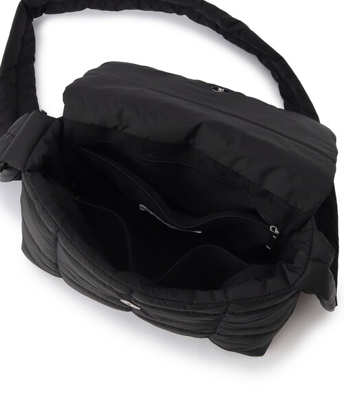 GALLEST（ギャレスト）の「スクエアキルトショルダー（ショルダーバッグ・レディース・ブルー/オフホワイト/ブラック・00）」の15枚目の写真