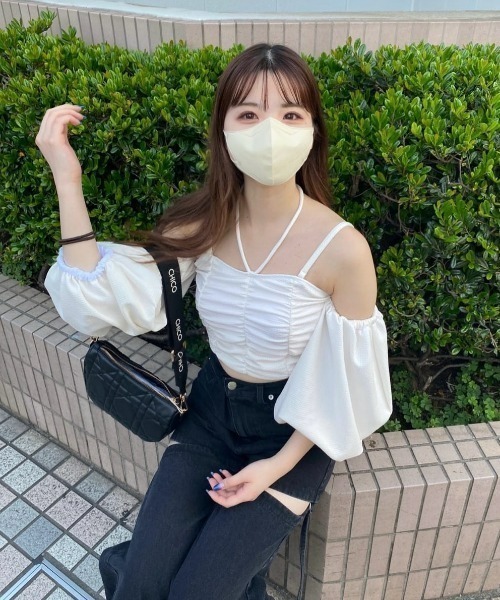 Chico（チコ）の「ロゴベルト付ラウンドキルティングバッグ（ショルダーバッグ・レディース・ブラック/アイボリー・FREE）」の7枚目の写真