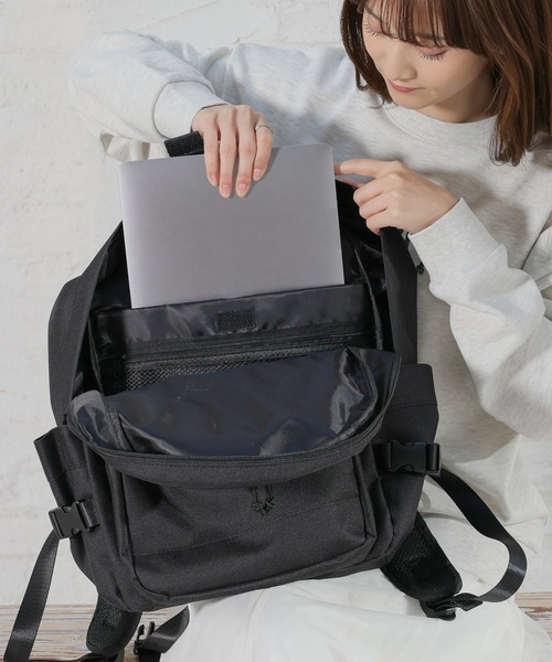 Honeys（ハニーズ）の「多ポケットリュック（バックパック/リュック・レディース・ブラック×グレー/ブラック×ホワイト/ブラック×パープル・FREE）」の6枚目の写真