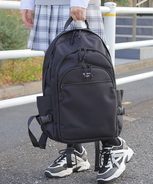 Honeys（ハニーズ）の「多ポケットリュック（バックパック/リュック・レディース・ブラック×グレー/ブラック×ホワイト/ブラック×パープル・FREE）」の10枚目の写真