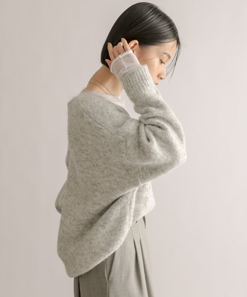 RIVE DROITE（リヴドロワ）の「レイヤードカフスニット（ニット/セーター・レディース・ライトグレー/グリーン・FREE）」の8枚目の写真