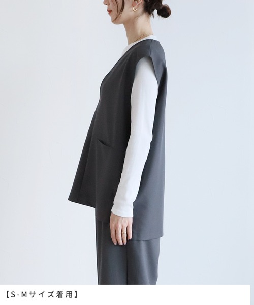 reca（レカ）の「Vネックプルオーバーベスト（スーツベスト・レディース・ブラック/グレー/サンドベージュ/グレイッシュベージュ・M/L）」の16枚目の写真