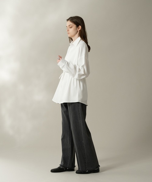 selle glant（セレグランテ）の「WAIST SHIRRING DRAWCORD SHIRT/ウエストシャーリングドローコードシャツ（シャツ/ブラウス・レディース・オフホワイト/ブルー・MEDIUM/LARGE）」の19枚目の写真