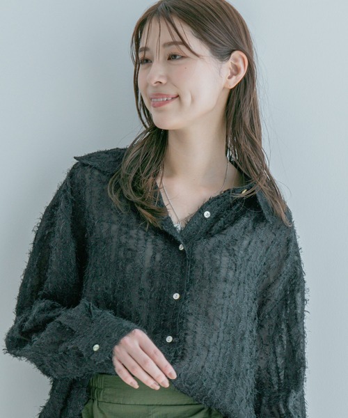 Jayro(ジャイロ)の「シアーフリンジベーシックシャツ(シャツ/ブラウス・レディース・ホワイト系その他/ベージュ/ブラック・M)」の1枚目の写真