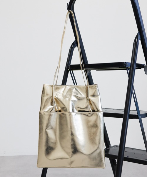 CRAFT STANDARD BOUTIQUE(クラフトスタンダードブティック)の「【WEB限定】メタリックトートバッグ(トートバッグ・レディース・ゴールド/ブルー/シルバー/ブラック・FREE)」の4枚目の写真