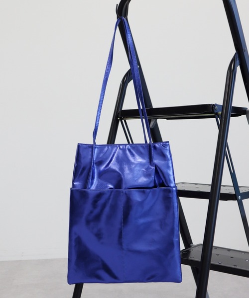 CRAFT STANDARD BOUTIQUE(クラフトスタンダードブティック)の「【WEB限定】メタリックトートバッグ(トートバッグ・レディース・ゴールド/ブルー/シルバー/ブラック・FREE)」の2枚目の写真