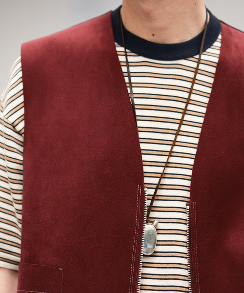 EDIFICE LA BOUCLE（エディフィスラブークル）の「【LA BOUCLE / ラブ―クル】ウルトラスエード ZIP ベスト（ベスト・メンズ・ブラック/ボルドー/ネイビー・FREE）」の4枚目の写真