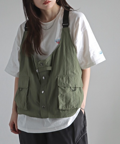 COURO（コウロ）の「HAL×COURO ナイロンフィッシングベスト（ベスト・レディース・アイボリー/ブラック/オリーブ/ブルー/ネイビー/チャコール・FREE）」の4枚目の写真