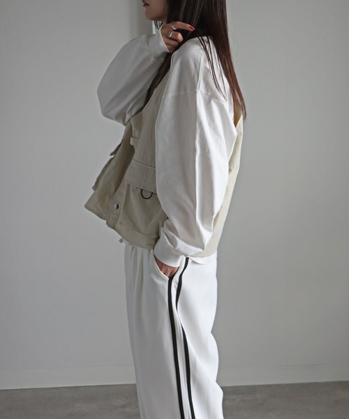 COURO（コウロ）の「HAL×COURO ナイロンフィッシングベスト（ベスト・レディース・アイボリー/ブラック/オリーブ/ブルー/ネイビー/チャコール・FREE）」の8枚目の写真