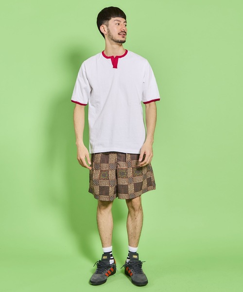 WALLA WALLA SPORT(ワラワラスポーツ)の「H/S SPLIT NECK RINGER TEE / ハーフスリーブ スプリットネック リンガーティー(Tシャツ/カットソー・メンズ・ホワイト×パープル/ホワイト×ネイビー/ホワイト×グレー/ブラック系その他/ホワイト×ブラック/ホワイト×カーキブラウン/ホワイト×グリーン・X-LARGE/XX-LARGE/XXX-LARGE/LARGE/MEDIUM/SMALL)」の15枚目の写真