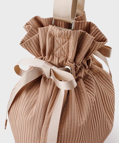 OPAQUE.CLIP(オペークドットクリップ)の「◆【2WAY/A4サイズ対応】サイドリボンドロストショルダーバッグ(ショルダーバッグ・レディース・グレー/ブラック/アイボリー/ベージュ系その他2・00)」の16枚目の写真