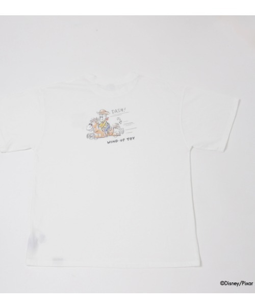 and D. petit main(アンドディープティマイン)の「【親子リンク】【Disney】【DAD】トイストーリー/半袖Tシャツ(Tシャツ/カットソー・メンズ・ホワイト/チャコール・MEDIUM)」の6枚目の写真