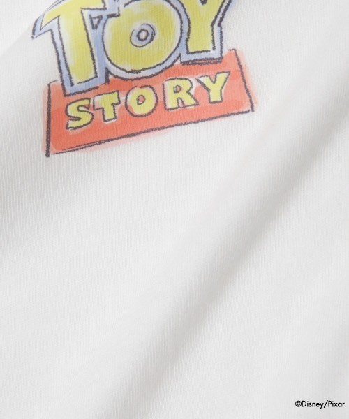 and D. petit main(アンドディープティマイン)の「【親子リンク】【Disney】【DAD】トイストーリー/半袖Tシャツ(Tシャツ/カットソー・メンズ・ホワイト/チャコール・MEDIUM)」の8枚目の写真