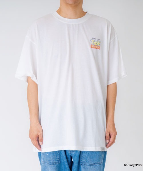 and D. petit main(アンドディープティマイン)の「【親子リンク】【Disney】【DAD】トイストーリー/半袖Tシャツ(Tシャツ/カットソー・メンズ・ホワイト/チャコール・MEDIUM)」の11枚目の写真
