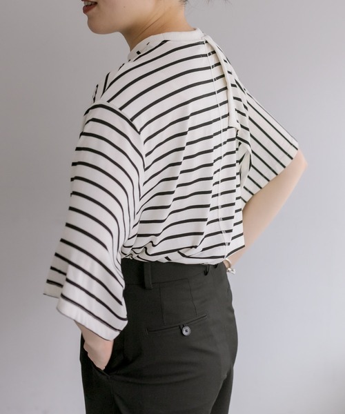 ear PAPILLONNER（イアパピヨネ）の「《レイヤード風》ボーダーケープTシャツ【SUM1 STYLE】（Tシャツ/カットソー・レディース・ホワイト/サンドベージュ・FREE）」の16枚目の写真