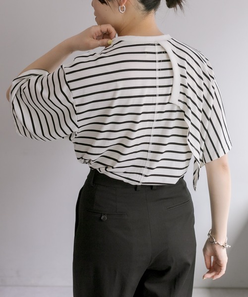 ear PAPILLONNER（イアパピヨネ）の「《レイヤード風》ボーダーケープTシャツ【SUM1 STYLE】（Tシャツ/カットソー・レディース・ホワイト/サンドベージュ・FREE）」の15枚目の写真