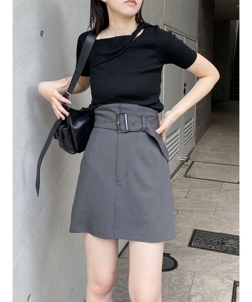 MURUA（ムルーア）の「【SET UP対応】ハイウエストベルトミニスカート（スカート・レディース・ブルー/ダークグレー/ブラウン・1/2）」の22枚目の写真