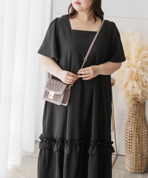 CLETTE(クレット)の「裾フリルAラインワンピース(ワンピース・レディース・ブルー/ブラック/グリーン・LL/3L/4L)」の7枚目の写真