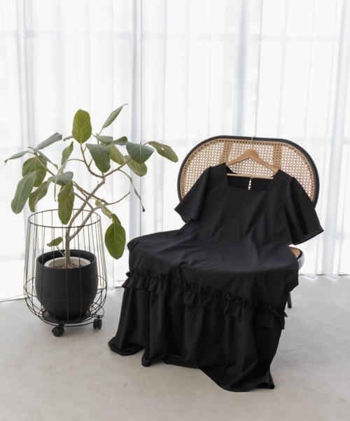 CLETTE(クレット)の「裾フリルAラインワンピース(ワンピース・レディース・ブルー/ブラック/グリーン・LL/3L/4L)」の8枚目の写真