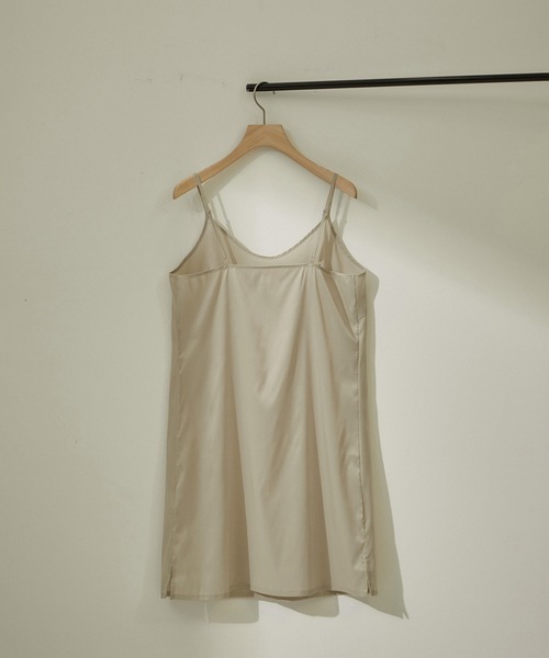 SALON adam et rope'（サロン アダム エ ロペ）の「ペチコートワンピース【着丈調整可能】（その他アンダーウェア/インナー・レディース・ブラック/ベージュ・FREE）」の3枚目の写真