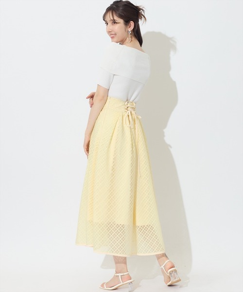 SWINGLE（スウィングル）の「ブライトシアーチェックギャザーフレアスカート（スカート・レディース・イエロー系その他/ブラック系その他/ホワイト系その他・FREE）」の10枚目の写真