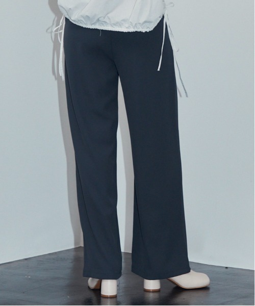 MOCOA'S(モコアズ)の「ラインスラックスパンツ(スラックス・レディース・ブラック/ベージュ/ネイビー・SMALL/MEDIUM/LARGE)」の12枚目の写真