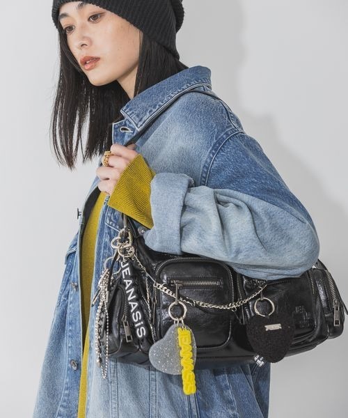 JEANASIS（ジーナシス）の「ラバーロゴチャーム/139683（キーホルダー・レディース・ブラック系その他/ブルー系その他・FREE）」の8枚目の写真