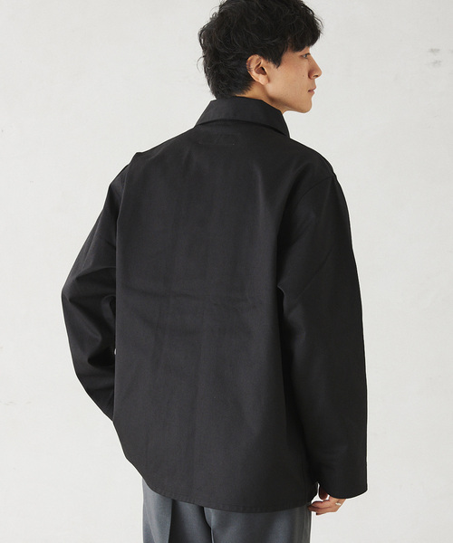 UNIVERSAL OVERALL（ユニバーサルオーバーオール）の「UNIVERSAL OVERALL 別注 ヘリテージライン カバーオール（カバーオール・メンズ・ブラック/ダークグリーン・MEDIUM/LARGE）」の5枚目の写真