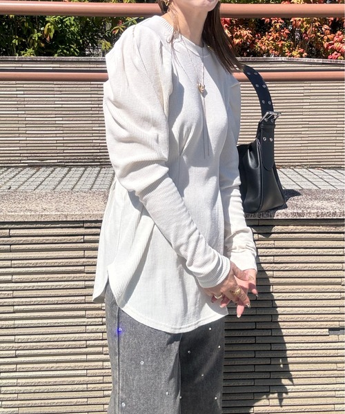 y/m by misato（イムバイミサト）の「ウエストシェイプトップス（Tシャツ/カットソー・レディース・アイボリー/ブラック/チャコールグレー・FREE）」の22枚目の写真