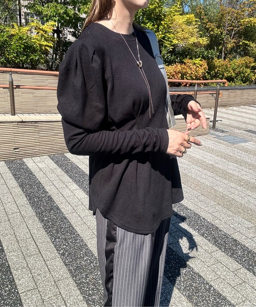 y/m by misato（イムバイミサト）の「ウエストシェイプトップス（Tシャツ/カットソー・レディース・アイボリー/ブラック/チャコールグレー・FREE）」の10枚目の写真