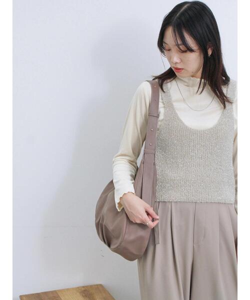 Samansa Mos2 blue(サマンサモスモスブルー)の「ラウンドショルダーバッグ(ハンドバッグ・レディース・キナリ/ブラック/ブラウン・F)」の6枚目の写真