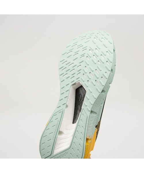 Reebok(リーボック)の「フロートジグ X1 / FLOATZIG X1(スニーカー・メンズ・ホワイト×ブルー/ブルー/オレンジ/ブラック系その他・24.5cm/25.0cm/25.5cm/26.0cm/27.0cm/27.5cm/28.0cm/24.0cm/23.5cm/23.0cm/26.5cm/28.5cm/29.0cm)」の22枚目の写真