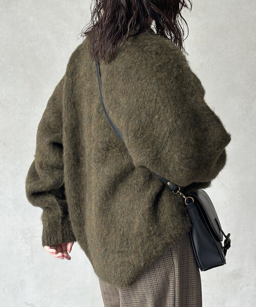 CPCM(シーピーシーエム)の「MIX糸モヘアライクニット(ニット/セーター・レディース・ネイビー/ブラウン/グリーン/アイボリー/チャコールグレー/ブラック・MEDIUM/LARGE)」の7枚目の写真