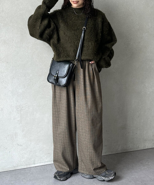 CPCM(シーピーシーエム)の「MIX糸モヘアライクニット(ニット/セーター・レディース・ネイビー/ブラウン/グリーン/アイボリー/チャコールグレー/ブラック・MEDIUM/LARGE)」の8枚目の写真