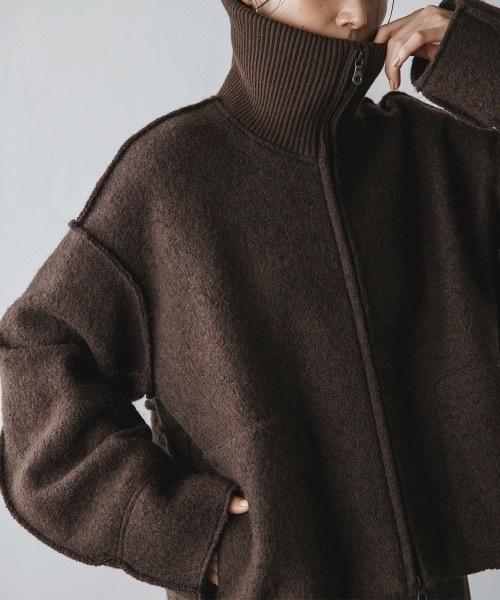 TENTO（テント）の「2WAYカラー ブークレ―ブルゾン（ブルゾン・レディース・ベージュ/ブラウン・FREE）」の6枚目の写真