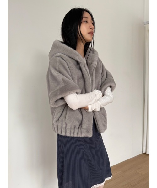 Didot.showroom(ディドット ショールーム)の「ファーフーディーハーフジャケット(その他アウター・レディース・ブラック/ブラウン/グレー・FREE)」の12枚目の写真
