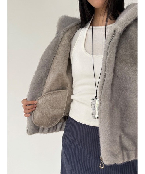 Didot.showroom(ディドット ショールーム)の「ファーフーディーハーフジャケット(その他アウター・レディース・ブラック/ブラウン/グレー・FREE)」の14枚目の写真