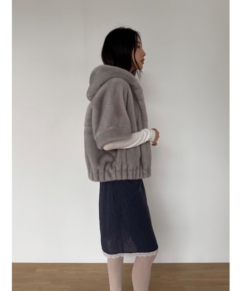 Didot.showroom(ディドット ショールーム)の「ファーフーディーハーフジャケット(その他アウター・レディース・ブラック/ブラウン/グレー・FREE)」の16枚目の写真