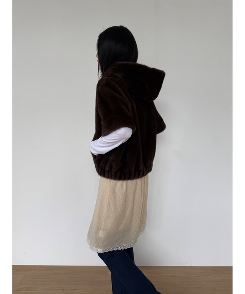 Didot.showroom(ディドット ショールーム)の「ファーフーディーハーフジャケット(その他アウター・レディース・ブラック/ブラウン/グレー・FREE)」の22枚目の写真