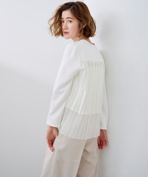裾シアーバックプリーツブラウス