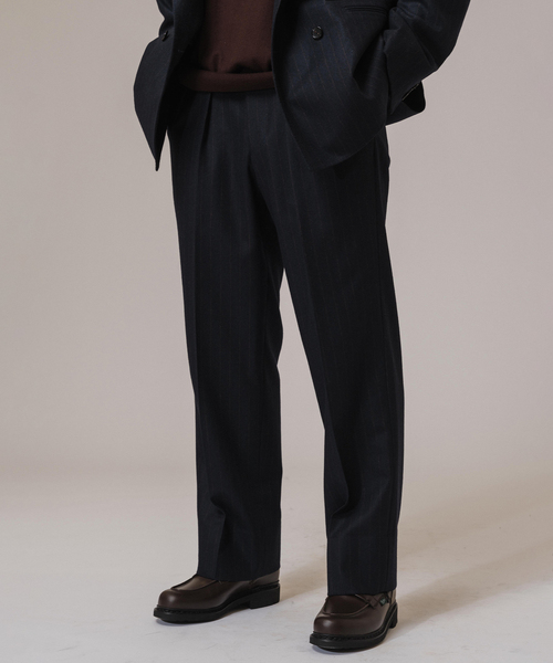 EDIFICE(エディフィス)の「La.French(ラ・フレンチ) crayone.Striped Trousers(スラックス・メンズ・ダークブルー/チャコールグレー・SMALL/MEDIUM/LARGE)」の2枚目の写真