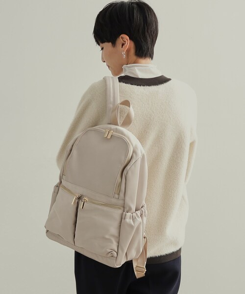 OPAQUE.CLIP（オペークドットクリップ）の「【撥水加工／マルチポケット】カジュアルリュックサック（バックパック/リュック・レディース・チャコールグレー/ブラック/ベージュ・00）」の12枚目の写真