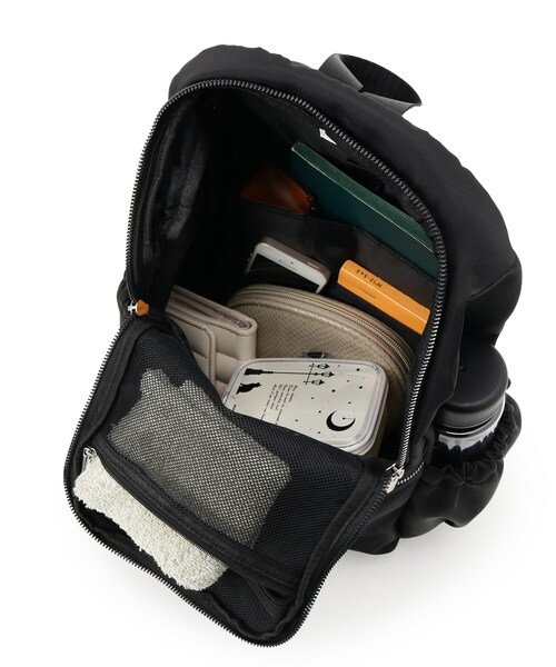 OPAQUE.CLIP（オペークドットクリップ）の「【撥水加工／マルチポケット】カジュアルリュックサック（バックパック/リュック・レディース・チャコールグレー/ブラック/ベージュ・00）」の20枚目の写真