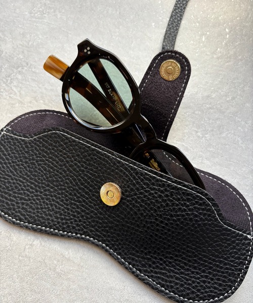 CALIFORNIA OUTFITTERS（カリフォルニア アウトフィッターズ）の「3-11E45 カバンに付けれる メガネケース　ブラウン　ブラック　グレイッシュベージュ（メガネ・レディース・ブラウン/ブラック/グレイッシュベージュ・ONESIZE）」の16枚目の写真