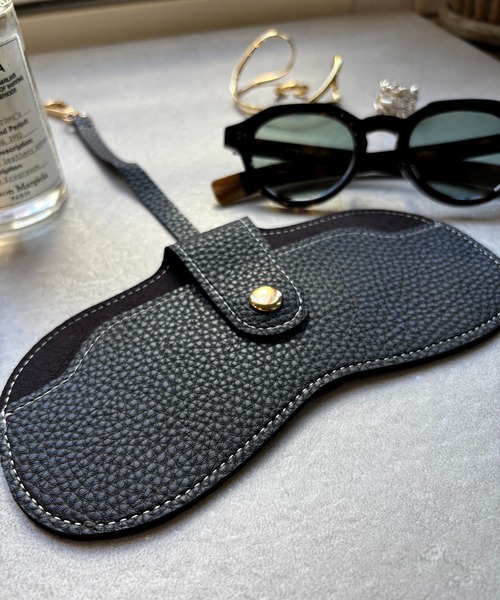 セール】3-11E45 カバンに付けれる メガネケース ブラウン ブラック