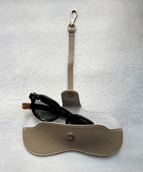 CALIFORNIA OUTFITTERS（カリフォルニア アウトフィッターズ）の「3-11E45 カバンに付けれる メガネケース　ブラウン　ブラック　グレイッシュベージュ（メガネ・レディース・ブラウン/ブラック/グレイッシュベージュ・ONESIZE）」の20枚目の写真