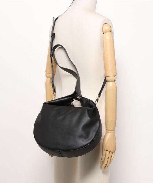 LORISTELLA（ロリステッラ）の「ソフトレザーラウンドバッグ《LORISTELLA》（ショルダーバッグ・レディース・オフホワイト/ブラック/モカ・フリー）」の15枚目の写真